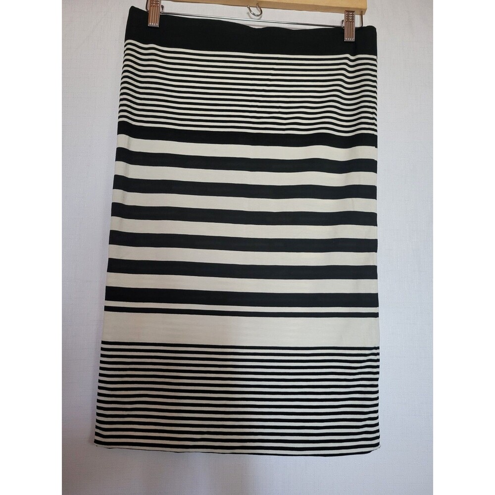 NEW Ann Taylor LOFT Skirt Womens Small Knit Stretch Pencil Pull On Black White